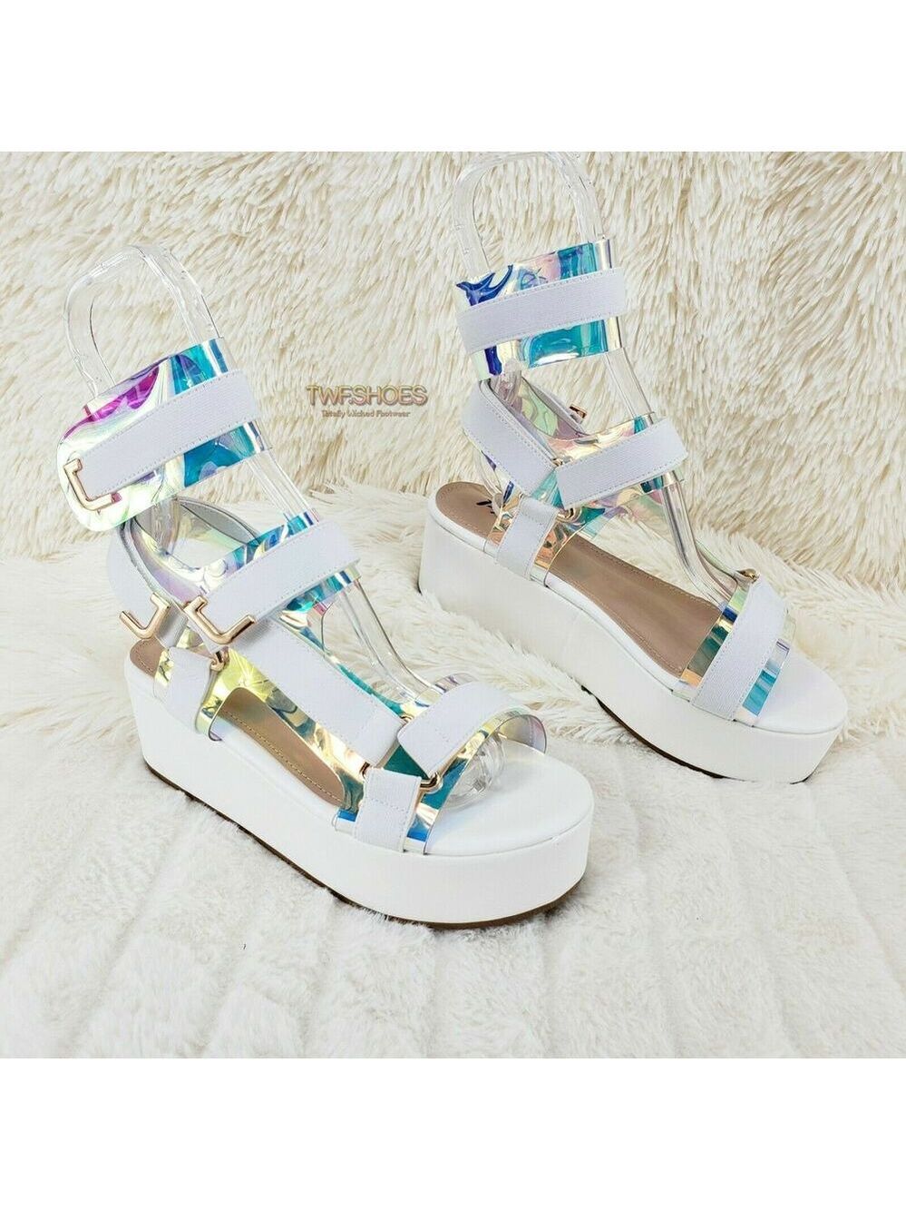 NIB Pazzle 2" Flatform Harness Strap Sandals White